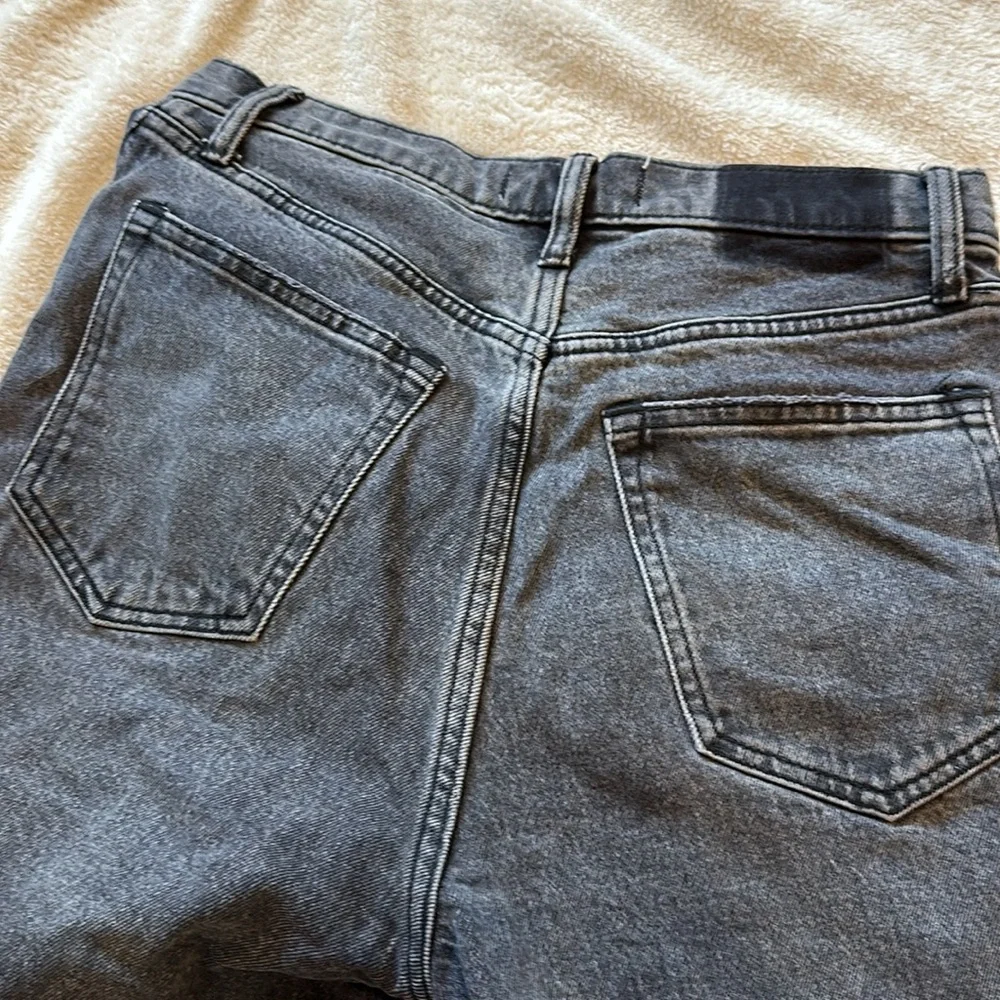 ABERCROMBIE & FITCH 90s Straight Ultra High Rise Jeans - Picture 7 of 9